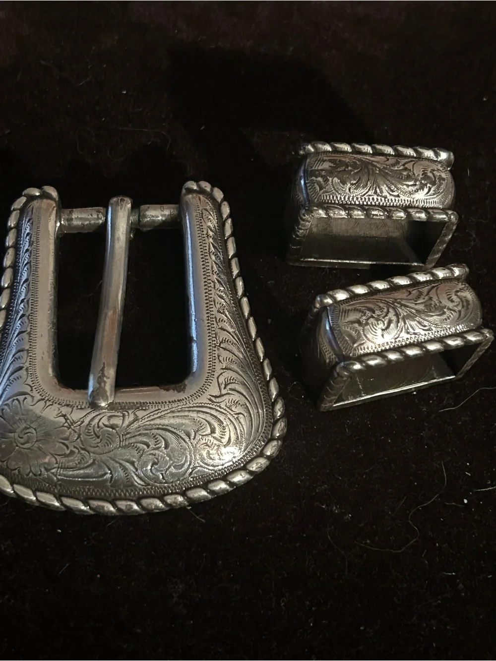 Engraved Western-Style Silver Belt Buckle Set